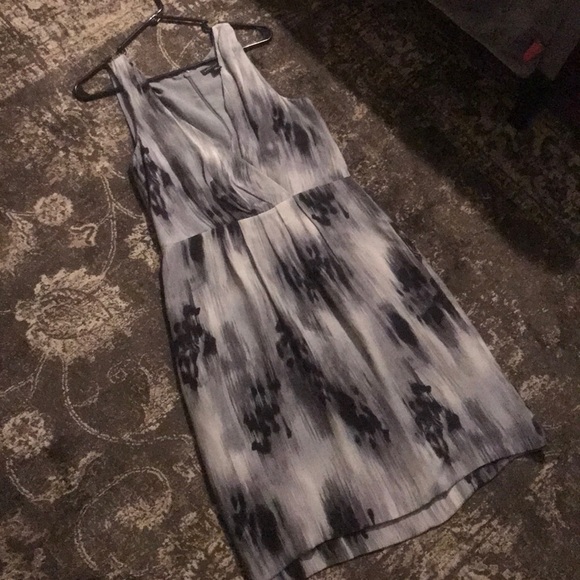 Banana Republic silk dress - Picture 5 of 9